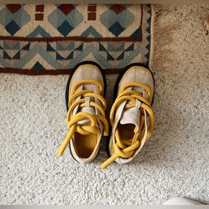 CONP yellow cute sneakers